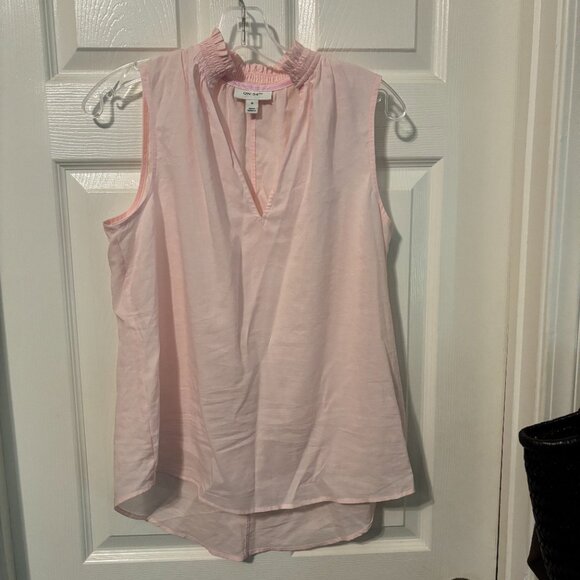On 34th shirred ruffle neck sleevless top M NWOT - Picture 1 of 5